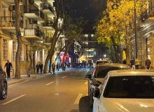 Sahil metrosu və Malakan bağının yanında