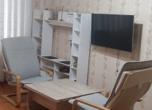 Nizami rayonu, Qarayev metrosu, Ayla Şadlıq Sarayı yaxınlığı