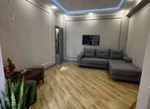 Binəqədi rayonu, Cəfər Xəndan küçəsi, West Town yaşayış kompleksi