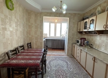 Nəsimi, Məzahir Rüstəmov küçəsi