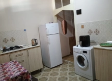 Nəsimi rayonu, 28 May metrosu, Çin səfirliyinin yaxınlığında