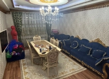 İstiqlaliyyət küçəsi