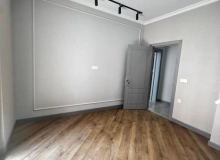 Dərnəgül metrosunun çıxışı, Cəfər Xəndan küç., West Town Yaşayış kompleksində