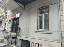 Səbail rayonu, Axundov bağına yaxın.