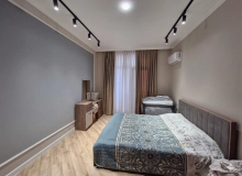 Cəfər Xəndan küçəsi, West Town yaşayış kompleksi