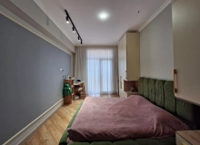 Cəfər Xəndan küçəsi, West Town yaşayış kompleksi