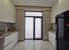 Cəfər Xəndan küçəsi