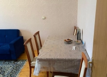 Xətai rayonu , Gəncə prospektində yerləşir