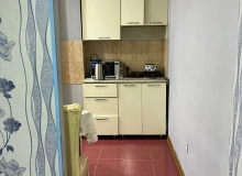 8 Noyabr prospekti.