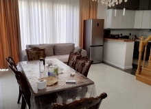 Buzovna,Cümə məscidinə çatmamış