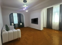 Cəmşid Naxçıvanski küçəsi