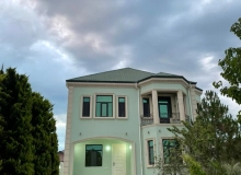 Satılır 6 otaqlı həyət evi/bağ evi 300 m², Şüvəlan q.